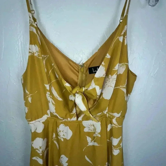 Lulus‎ Women's Zoya Mustard Yellow Floral Print Tie-Front Skater Dress Large. - Picture 3 of 7